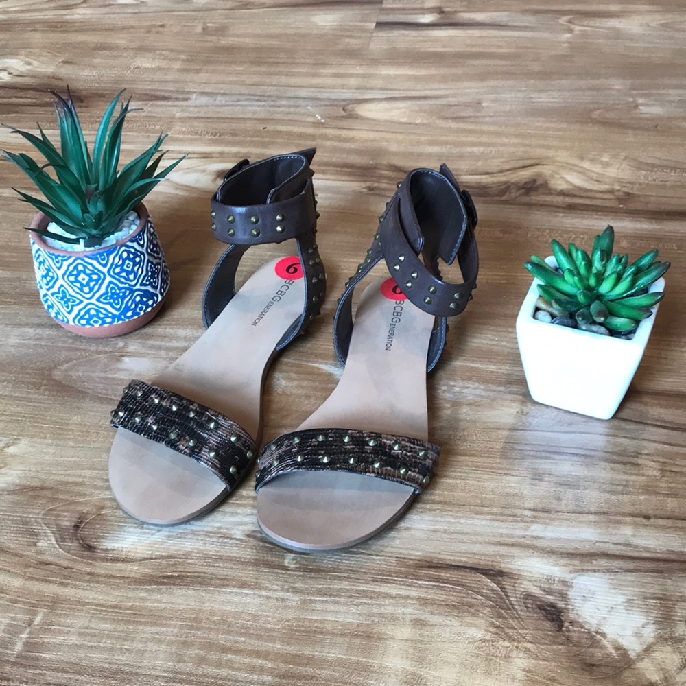 BCBG brown sandals